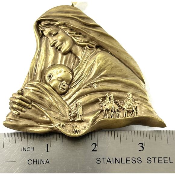 1998 Hallmark Journey To Bethlehem Baby Jesus Nativity Christmas Story Ornament - Picture 2 of 5